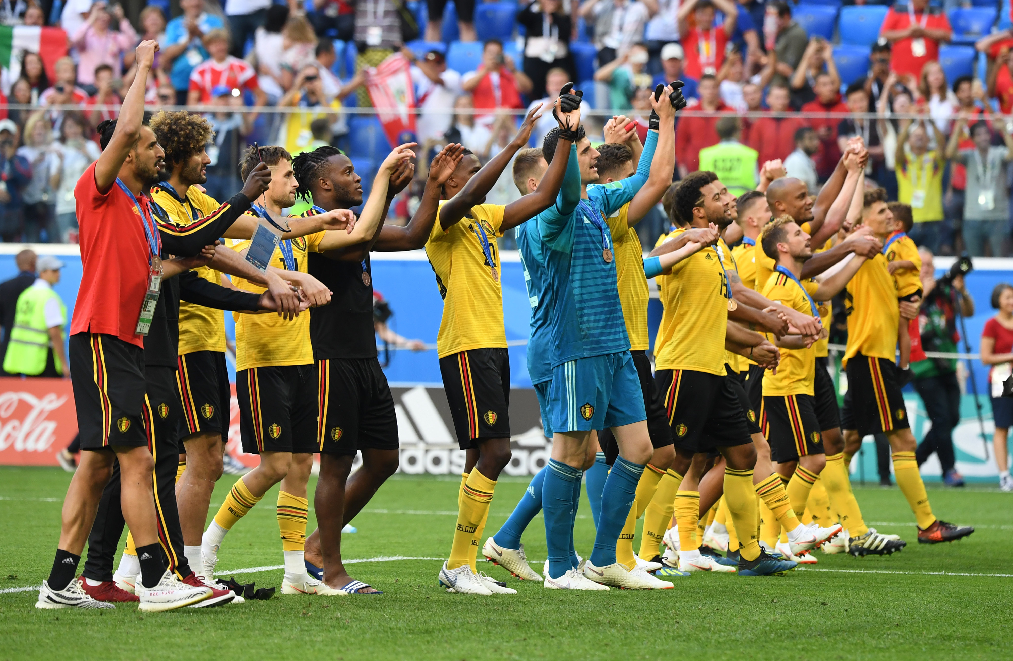 “钞能力”还是有用的，2000万组合带飞无畏，JDG夏季赛两连胜！